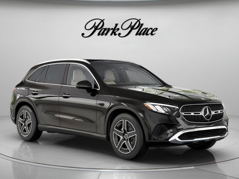 Certified 2026 Mercedes-Benz GLC 300 4MATIC image 36