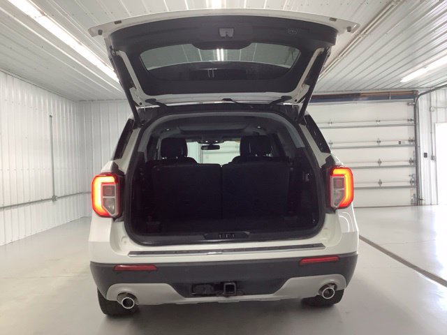 Used 2022 Ford Explorer Limited w/ Class IV Trailer Tow Package AWD/4WD image 6