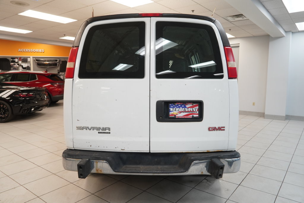 Used 2014 GMC Savana 2500 RWD image 8