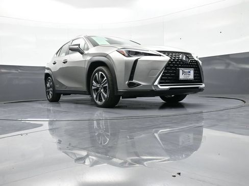 Used 2020 Lexus UX 250h w/ Accessory Package 2 AWD/4WD image 28