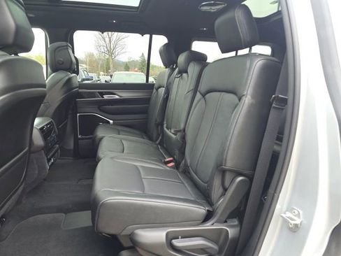 New 2026 Jeep Grand Wagoneer Limited image 28