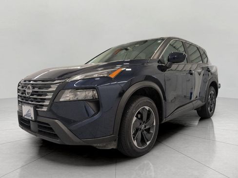 Used 2025 Nissan Rogue SV AWD/4WD image 12