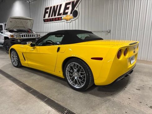 Used 2006 Chevrolet Corvette Convertible w/ Preferred Equipment Group RWD image 10