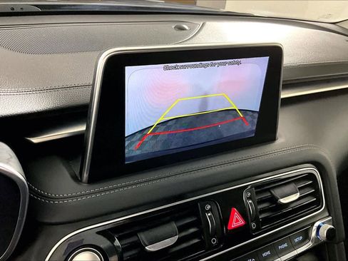 Used 2020 Genesis G70 2.0T image 25