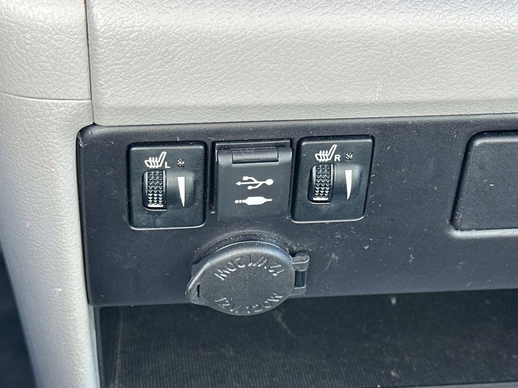 Used 2018 Toyota Sienna XLE w/ XLE Navigation Package FWD image 6