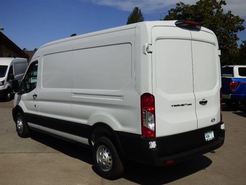 New 2026 Ford Transit 250 148 Medium Roof RWD image 5