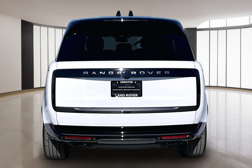 New 2026 Land Rover Range Rover Long Wheelbase SE AWD/4WD image 4