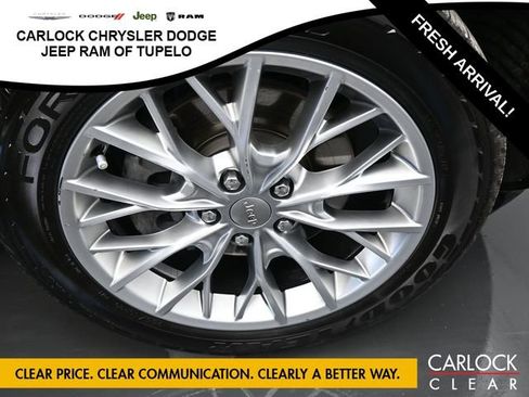 Used 2023 Jeep Grand Cherokee L Summit w/ Luxury Tech Group V image 68