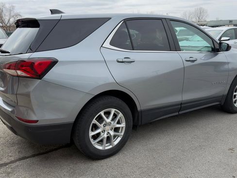 Used 2023 Chevrolet Equinox LT w/ Driver Convenience Package AWD/4WD image 9