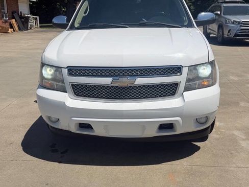 Used 2008 Chevrolet Suburban LTZ w/ LTZ Preferred Equipment Group AWD/4WD image 11