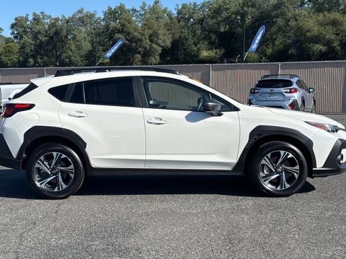 Used 2025 Subaru Crosstrek 2.0i Premium AWD/4WD image 2