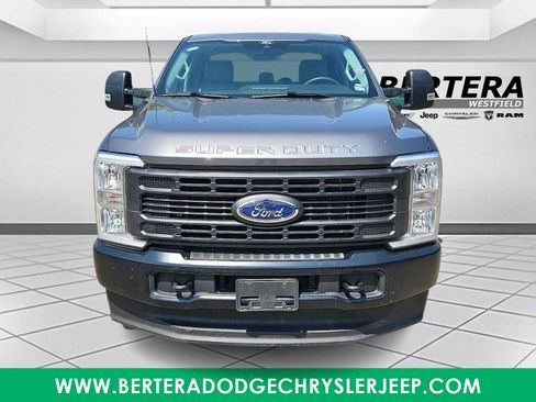 Used 2026 Ford F250 XL AWD/4WD image 2