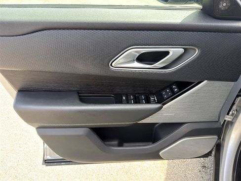 Used 2018 Land Rover Range Rover Velar S AWD/4WD image 10