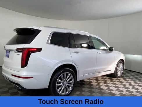Used 2021 Cadillac XT6 Premium Luxury image 12