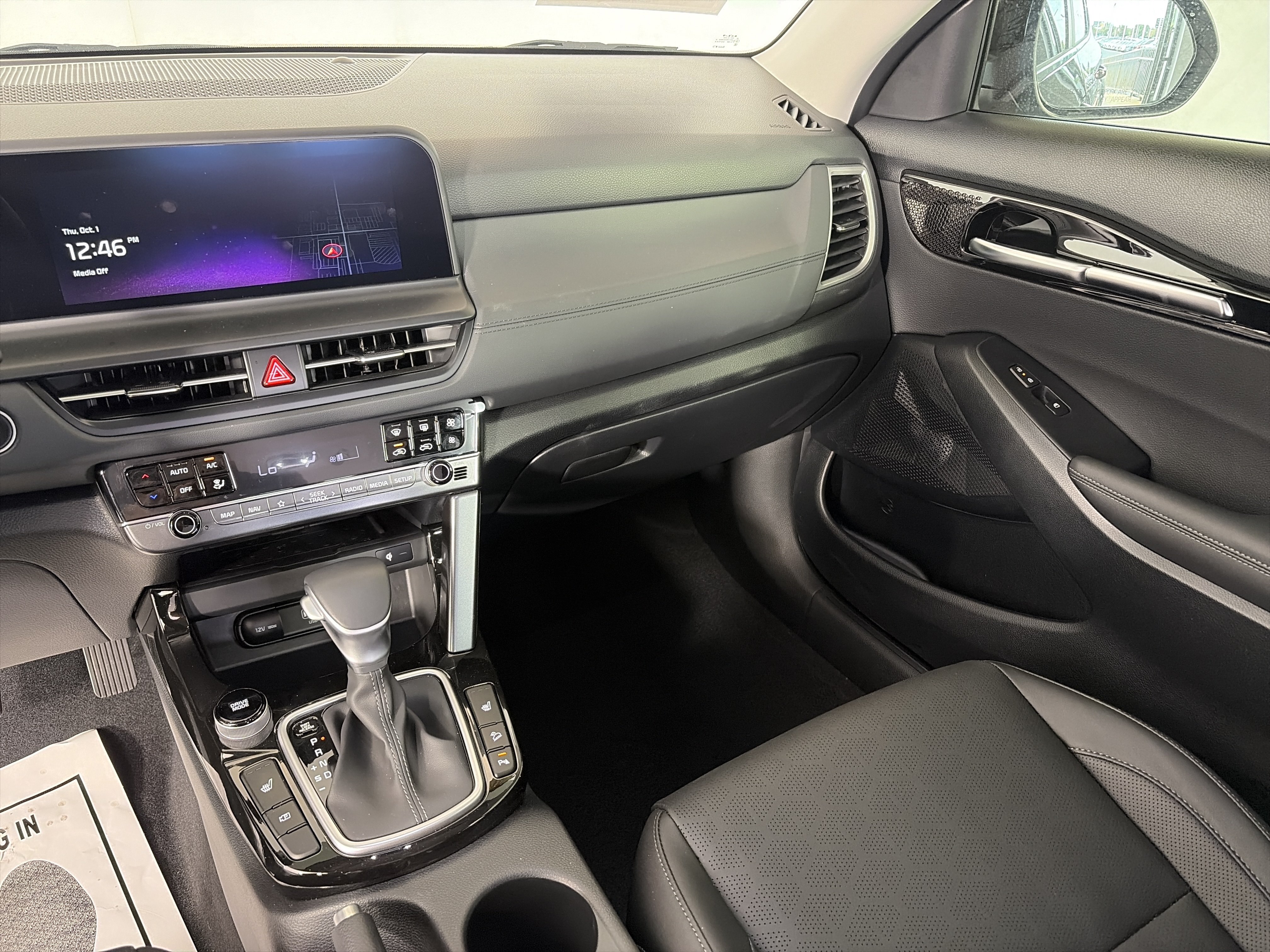 Certified 2026 Kia Seltos EX FWD image 4