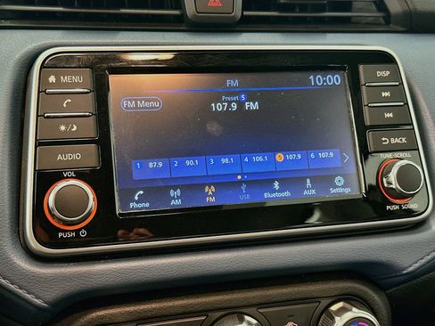 Used 2025 Nissan Versa SV FWD image 21