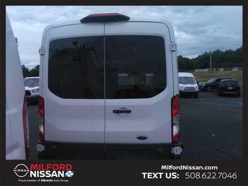 Used 2023 Ford E-Transit Medium Roof RWD image 3