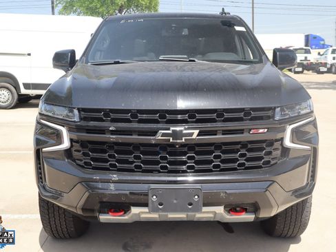Used 2023 Chevrolet Tahoe Z71 w/ Luxury Package AWD/4WD image 9