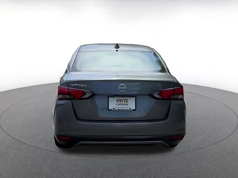 Used 2025 Nissan Versa SV image 12