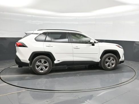 Used 2024 Toyota RAV4 XLE w/ Convenience Package image 4