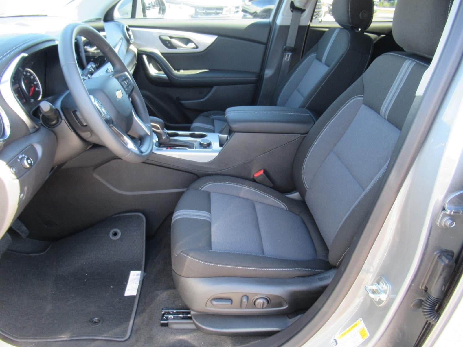 New 2026 Chevrolet Blazer LT w/ Convenience Package FWD image 16