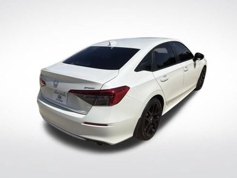 Used 2024 Honda Civic Sport image 3