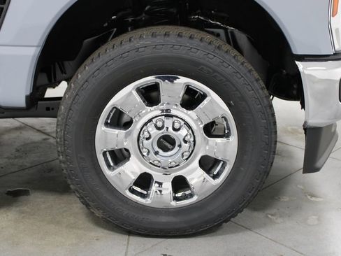 New 2026 Ford F250 Lariat w/ Chrome Package image 11