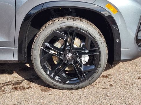 New 2026 Volkswagen Tiguan SE R-Line image 29