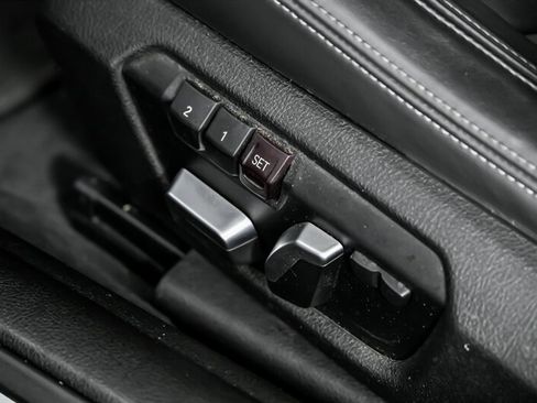 Used 2020 BMW M4 Coupe w/ Competition Package image 24