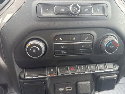 Used 2021 Chevrolet Silverado 1500 Custom image 20