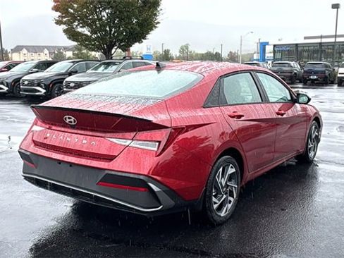 New 2025 Hyundai Elantra Sport image 5