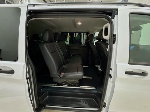 Used 2023 Mercedes-Benz Metris Passenger image 28