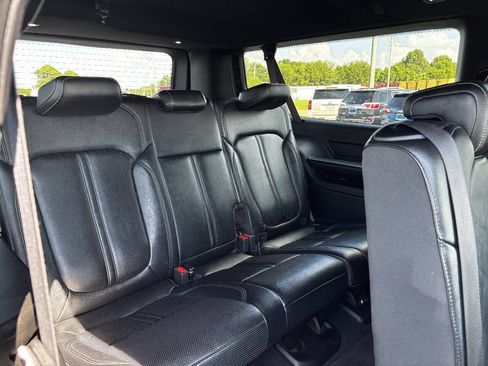 Used 2024 Jeep Wagoneer L Series II w/ Flexible Seating Group RWD image 28