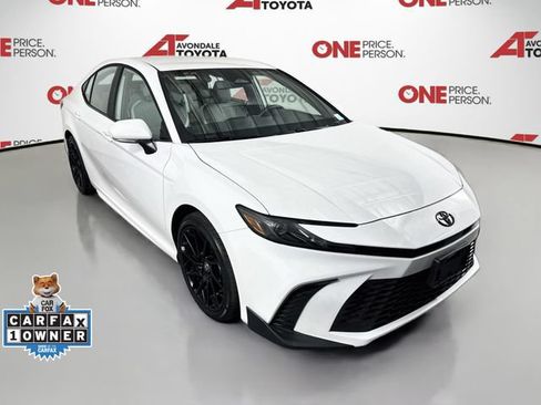 Used 2026 Toyota Camry SE w/ Convenience Package FWD image 1