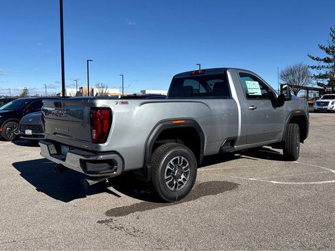 New 2026 GMC Sierra 2500 SLE image 2