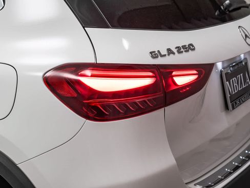 Certified 2026 Mercedes-Benz GLA 250 image 7