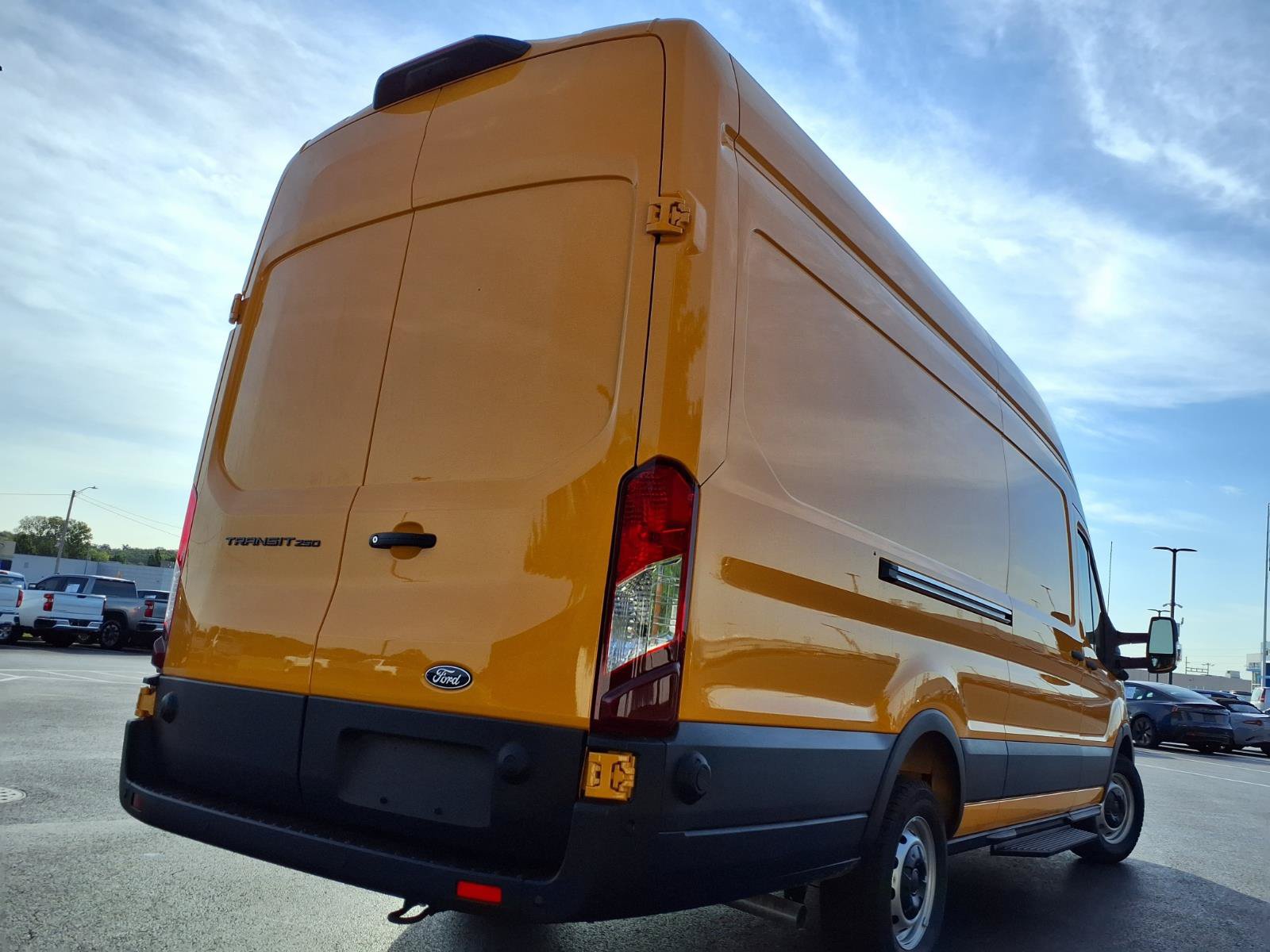 Used 2026 Ford Transit 250 148 High Roof Extended w/ Load Area Protection Package RWD image 27