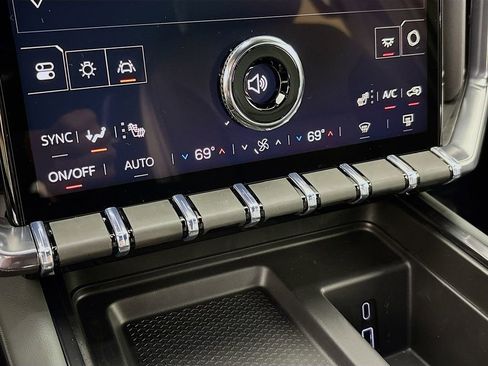 Used 2026 GMC Acadia AT4 image 18