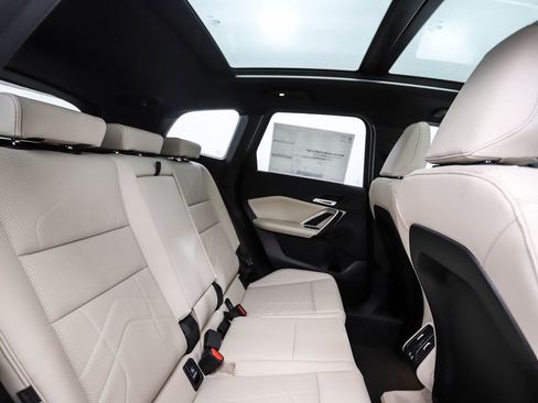 Used 2025 BMW X1 xDrive28i w/ Convenience Package image 25