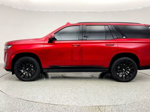 Used 2023 Cadillac Escalade Sport Platinum w/ LPO, ONYX Package image 8