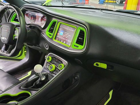 Used 2015 Dodge Challenger R/T w/ Quick Order Package 22B R/T RWD image 37