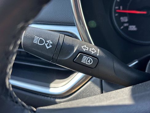Certified 2024 Chevrolet Equinox LT FWD image 24