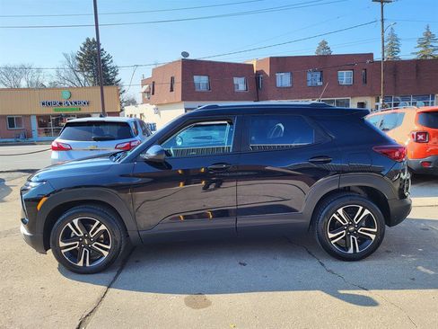 Used 2024 Chevrolet TrailBlazer LT w/ Convenience Package image 4