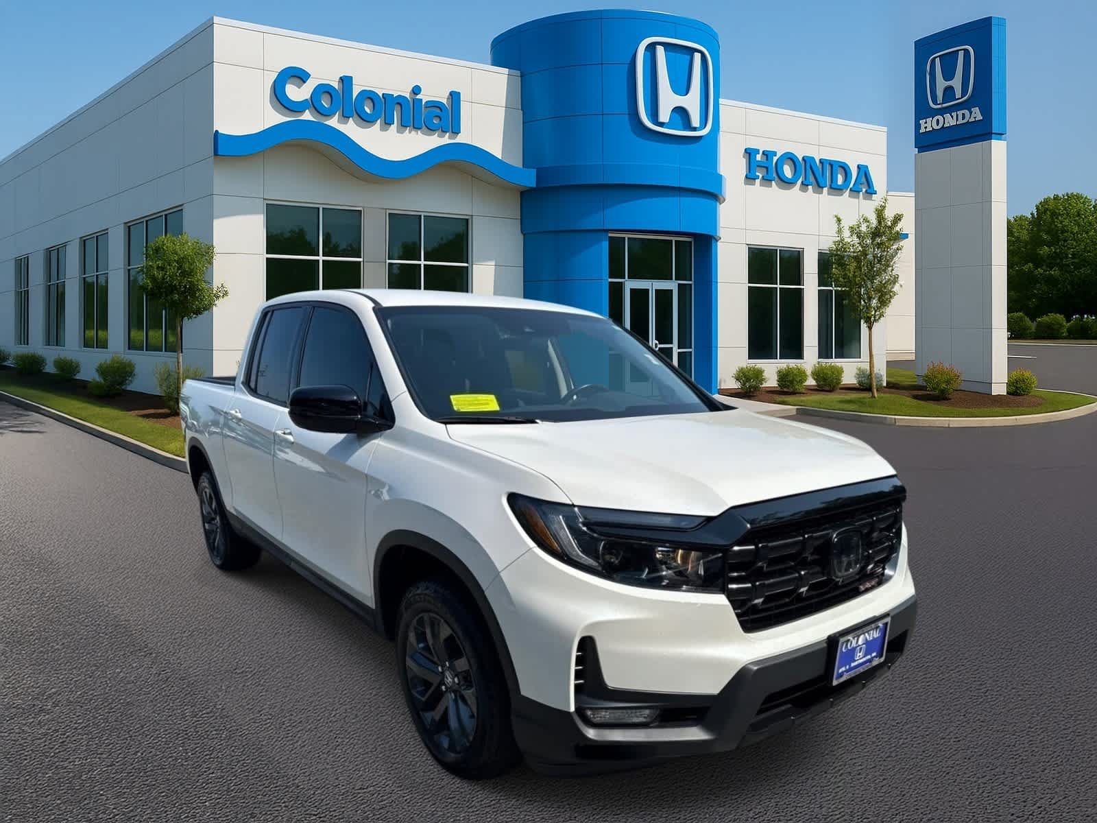 Used 2025 Honda Ridgeline Sport image 9