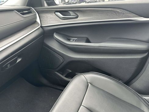 Used 2023 Jeep Grand Cherokee L Limited w/ Trailer Tow Group (B) image 40