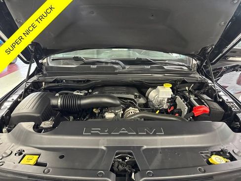 Used 2020 RAM 1500 Limited w/ Black Appearance Package AWD/4WD image 10