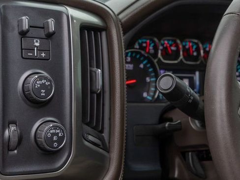 Used 2018 Chevrolet Silverado 1500 LTZ w/ Max Trailering Package image 23