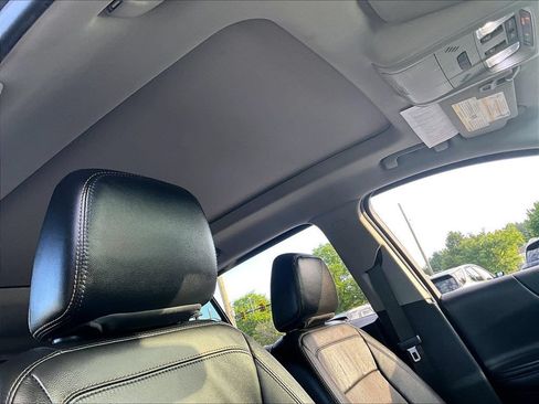 Used 2020 Chevrolet Equinox Premier AWD/4WD image 22