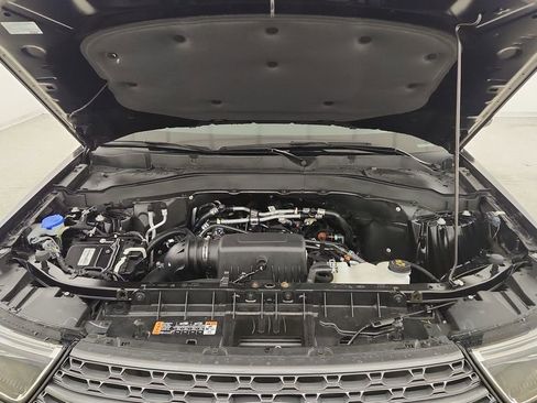 New 2024 Ford Explorer XLT w/ Equipment Group 202A image 33