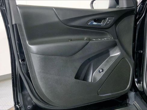 Used 2024 Chevrolet Equinox LT image 24